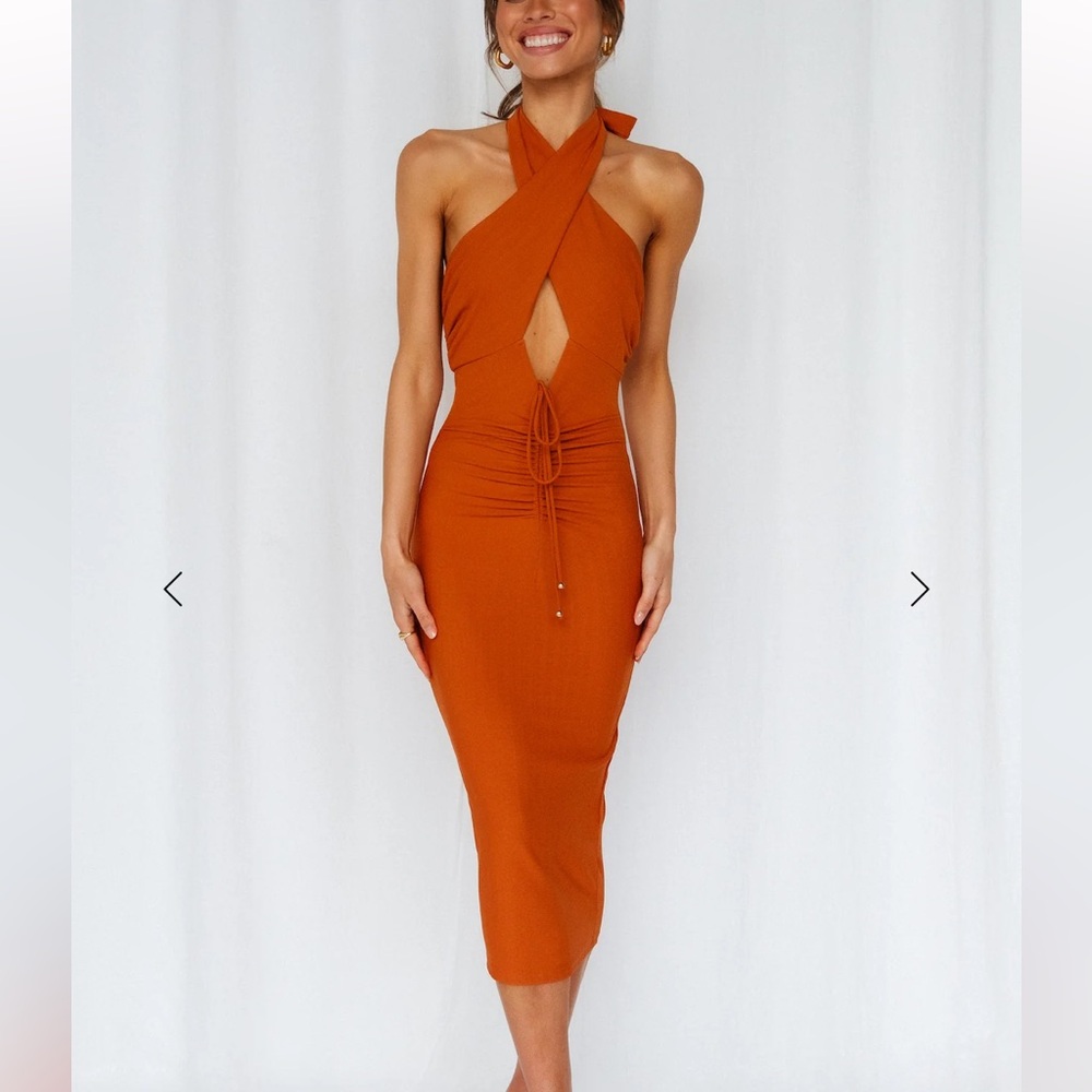 HELLO MOLLY TV ON THE WEEKEND MIDI DRESS RUST